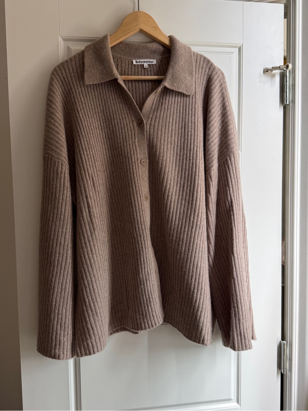 Reformation Fantino Cashmere Collared Cardigan - Taupe - Picture 2 of 8
